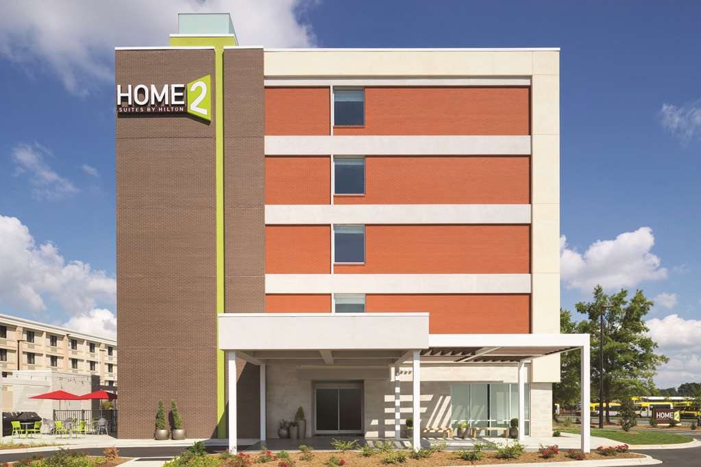 โฮม2 สวีท บาย ฮิลตัน วอร์มินส์เตอร์ ฮอร์แชม Hotel วอร์มินสเตอร์ ภายนอก รูปภาพ